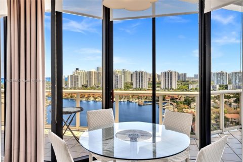 Condominio en venta en Aventura, Florida, 2 dormitorios, 135.64 m2 № 1170662 - foto 22