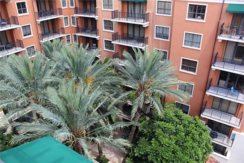 Condominio en venta en Coral Gables, Florida, 2 dormitorios, 168.15 m2 № 1170663 - foto 27