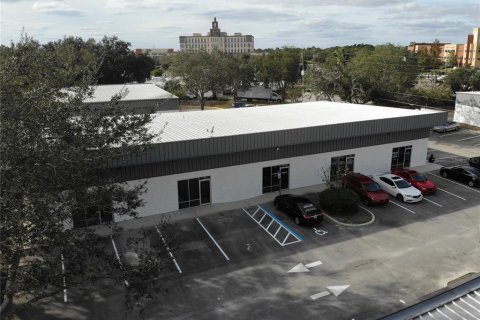 Commercial property in Sanford, Florida 9.94 sq.m. № 942964 - photo 1