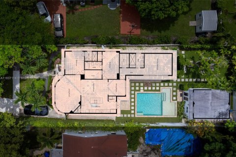 Casa en venta en Miami, Florida, 3 dormitorios, 217.21 m2 № 1309408 - foto 29