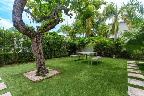 Casa en venta en Miami, Florida, 3 dormitorios, 217.21 m2 № 1309408 - foto 21