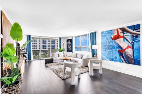 Condominio en venta en Miami Beach, Florida, 3 dormitorios, 188.5 m2 № 1309368 - foto 9