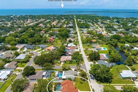 Villa ou maison à louer à Bradenton, Floride: 4 chambres, 184.04 m2 № 690962 - photo 7