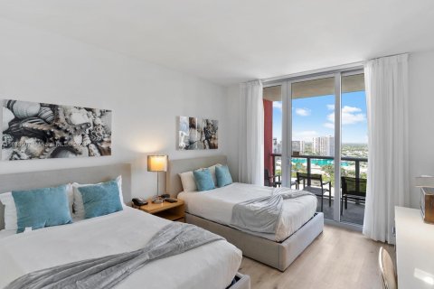 Copropriété à vendre à Hallandale Beach, Floride: 2 chambres, 96.34 m2 № 1294186 - photo 1