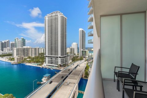 Condo in Hallandale Beach, Florida, 2 bedrooms  № 1294186 - photo 6