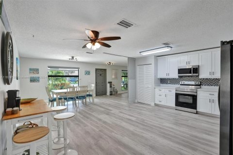 Casa en venta en Sunrise, Florida, 3 dormitorios, 140.19 m2 № 1294187 - foto 12