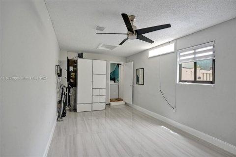 Casa en venta en Sunrise, Florida, 3 dormitorios, 140.19 m2 № 1294187 - foto 27