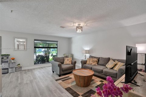 Casa en venta en Sunrise, Florida, 3 dormitorios, 140.19 m2 № 1294187 - foto 20