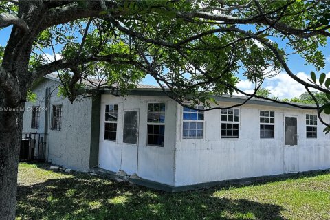 Casa en venta en Miami Gardens, Florida, 3 dormitorios, 150.22 m2 № 1292149 - foto 19