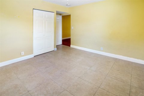 House in Fort Lauderdale, Florida 3 bedrooms, 96.25 sq.m. № 1146569 - photo 6