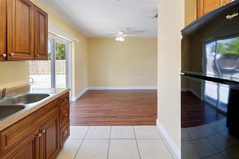 Casa en venta en Fort Lauderdale, Florida, 3 dormitorios, 96.25 m2 № 1146569 - foto 13