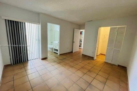 Touwnhouse à louer à Miami, Floride: 3 chambres, 96.06 m2 № 1345757 - photo 11