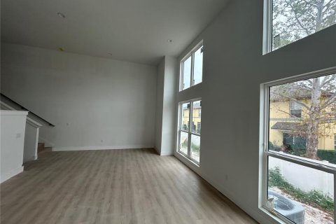 Купить таунхаус в Сент-Питерсберг, Флорида 3 комнаты, 231.42м2, № 659917 - фото 18