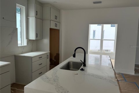 Купить таунхаус в Сент-Питерсберг, Флорида 3 комнаты, 231.42м2, № 659917 - фото 26
