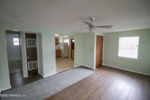 House in Jacksonville, Florida 2 bedrooms, 283.44 sq.m. № 887227 - photo 2