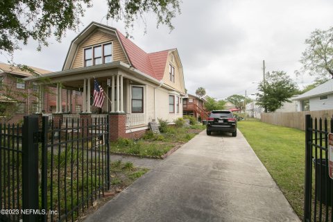 Villa ou maison à louer à Jacksonville, Floride: 2 chambres, 283.44 m2 № 887227 - photo 1