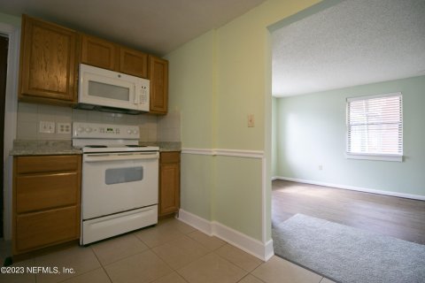 House in Jacksonville, Florida 2 bedrooms, 283.44 sq.m. № 887227 - photo 3