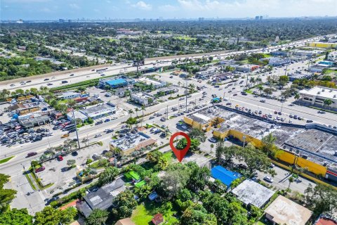 Immobilier commercial à vendre à North Miami, Floride № 980609 - photo 8