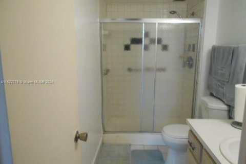 Condo in Lauderhill, Florida, 2 bedrooms  № 980538 - photo 15