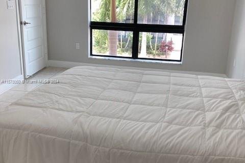 Condo in Doral, Florida, 2 bedrooms in URBANA  № 1132632 - photo 13