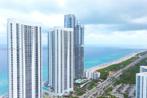 Condo in Sunny Isles Beach, Florida, 3 bedrooms  № 1181377 - photo 16