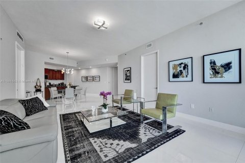 Condo in Sunny Isles Beach, Florida, 3 bedrooms  № 1181377 - photo 21