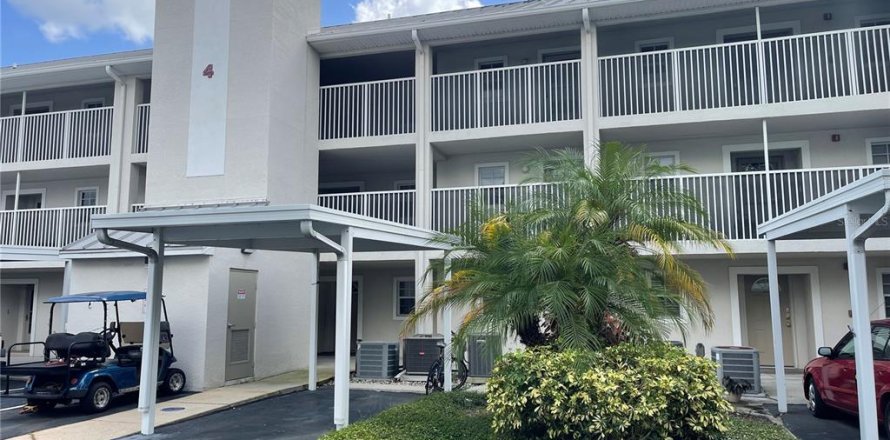 Condo in Lutz, Florida, 1 bedroom  № 1352649