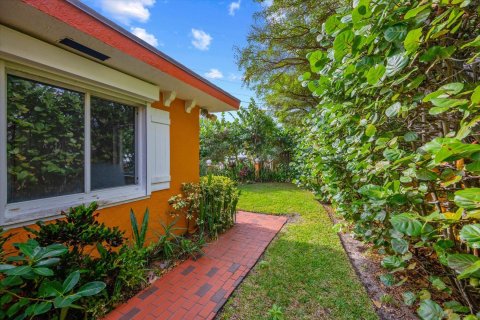 Villa ou maison à vendre à Juno Beach, Floride: 2 chambres, 136.57 m2 № 972763 - photo 13