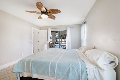 Villa ou maison à vendre à Cape Coral, Floride: 3 chambres, 191.01 m2 № 1113415 - photo 17