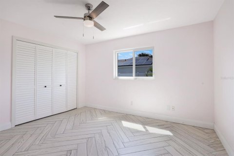Casa en venta en Cape Coral, Florida, 3 dormitorios, 191.01 m2 № 1113415 - foto 19