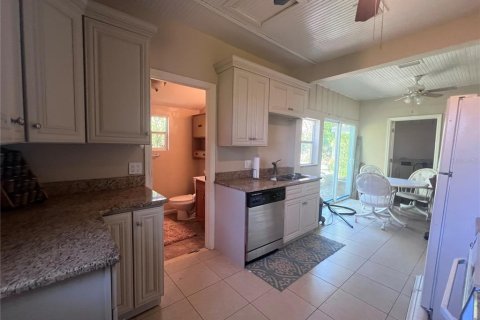 Villa ou maison à vendre à Punta Gorda, Floride: 2 chambres, 112.69 m2 № 1113371 - photo 7