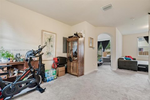 Casa en venta en Homestead, Florida, 3 dormitorios, 141.49 m2 № 863568 - foto 18