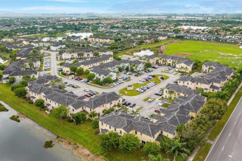 Villa ou maison à vendre à Homestead, Floride: 3 chambres, 141.49 m2 № 863568 - photo 24