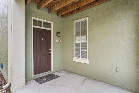 Townhouse in Tampa, Florida 4 bedrooms, 160.16 sq.m. № 1343375 - photo 2