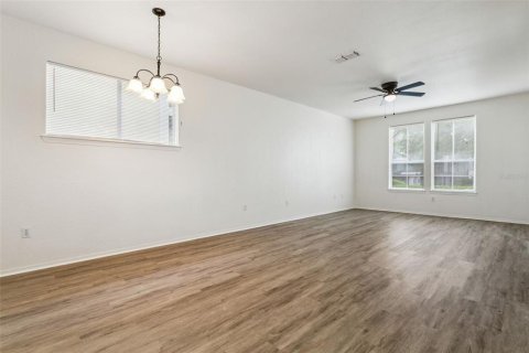 Adosado en venta en Tampa, Florida, 4 dormitorios, 160.16 m2 № 1343375 - foto 4