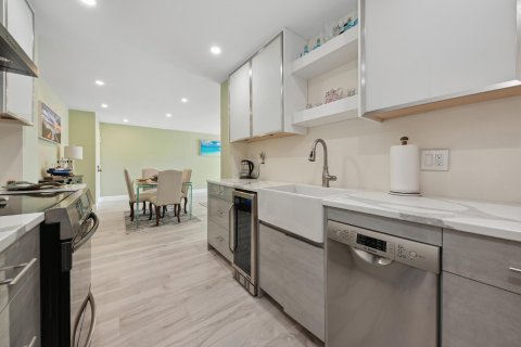 Copropriété à vendre à West Palm Beach, Floride: 1 chambre, 89.74 m2 № 827839 - photo 11