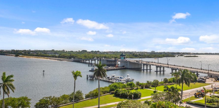 Condo in West Palm Beach, Florida, 1 bedroom  № 827839