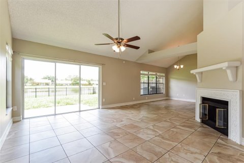 Casa en alquiler en Lake Mary, Florida, 3 dormitorios, 154.22 m2 № 1352922 - foto 4