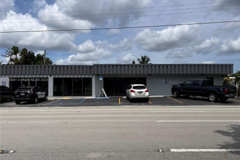 Commercial property in Hollywood, Florida № 522447 - photo 26