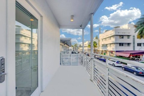 Commercial property in Miami Beach, Florida № 1129224 - photo 7