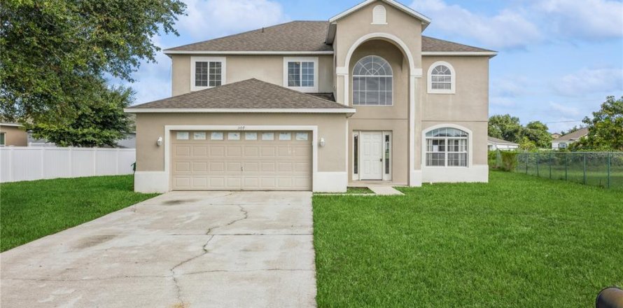 House in Kissimmee, Florida 4 bedrooms, 272.3 sq.m. № 1324281