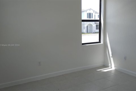 Townhouse in Homestead, Florida 3 bedrooms, 137.77 sq.m. № 1281950 - photo 19