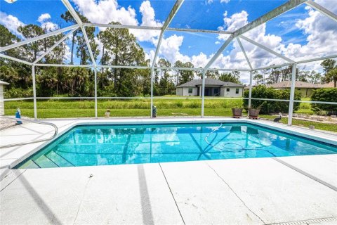 Casa en venta en North Port, Florida, 3 dormitorios, 167.5 m2 № 1343998 - foto 3