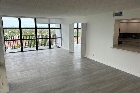 Condominio en venta en Hallandale Beach, Florida, 3 dormitorios, 132.85 m2 № 1206991 - foto 3
