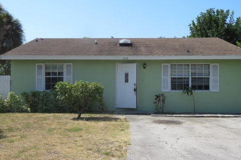 House in Jupiter, Florida 2 bedrooms, 97.55 sq.m. № 1134991 - photo 2