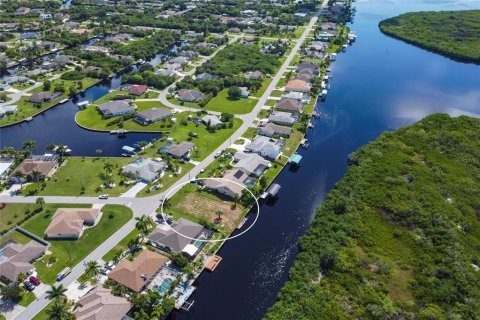 Terrain à vendre à Port Charlotte, Floride № 215761 - photo 10