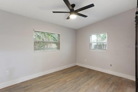 House in Orlando, Florida 3 bedrooms, 119.84 sq.m. № 1374663 - photo 19