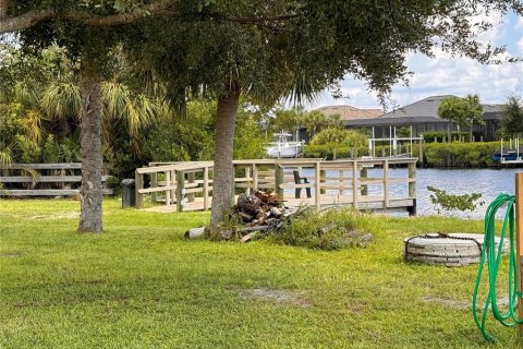 Terreno en venta en Port Charlotte, Florida № 1374693 - foto 13