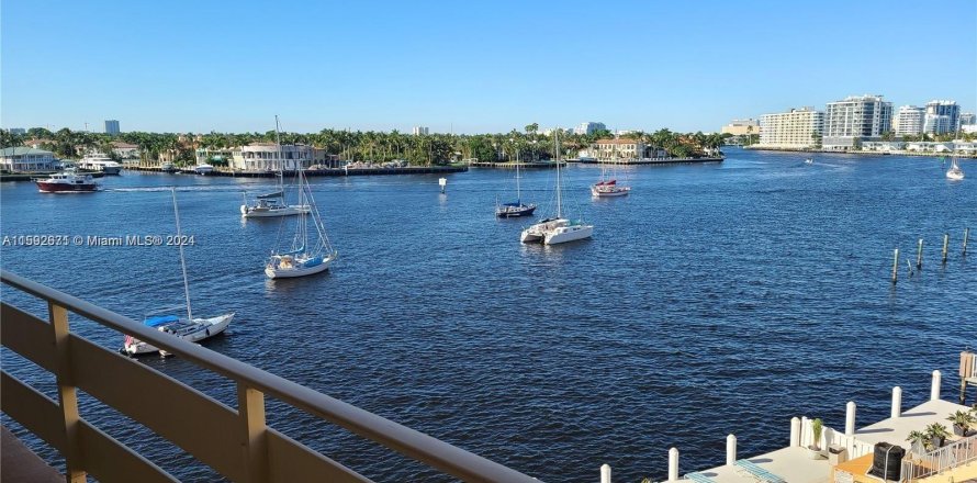 Condo in Fort Lauderdale, Florida, 1 bedroom  № 1186136