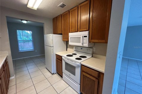 Condo in Orlando, Florida, 2 bedrooms  № 1106469 - photo 4